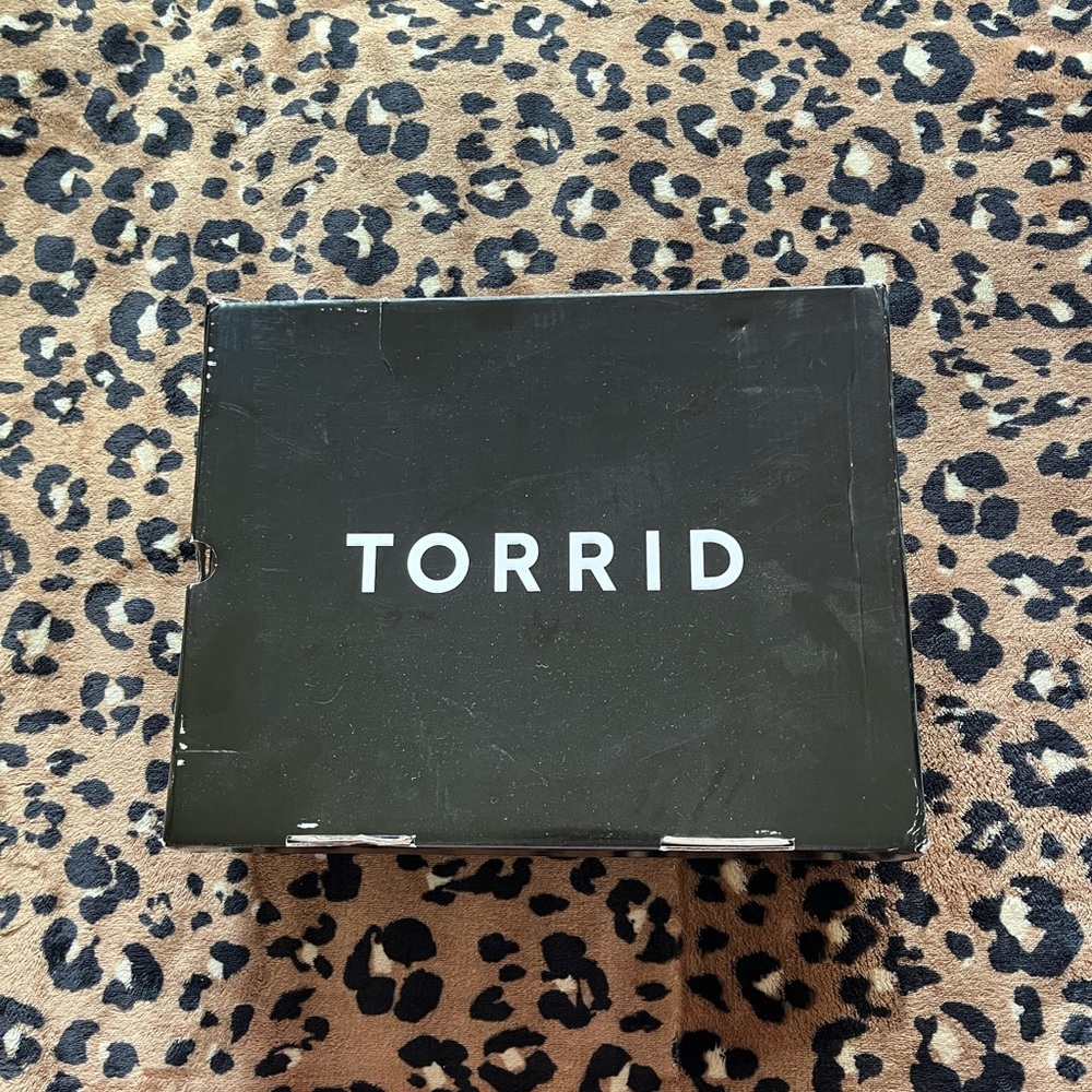 TORRID wide foot 7.5 women’s shoes